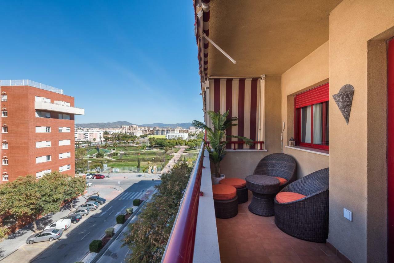 Wintowinrentals Parque Litoral, Family & Malaga Exterior photo